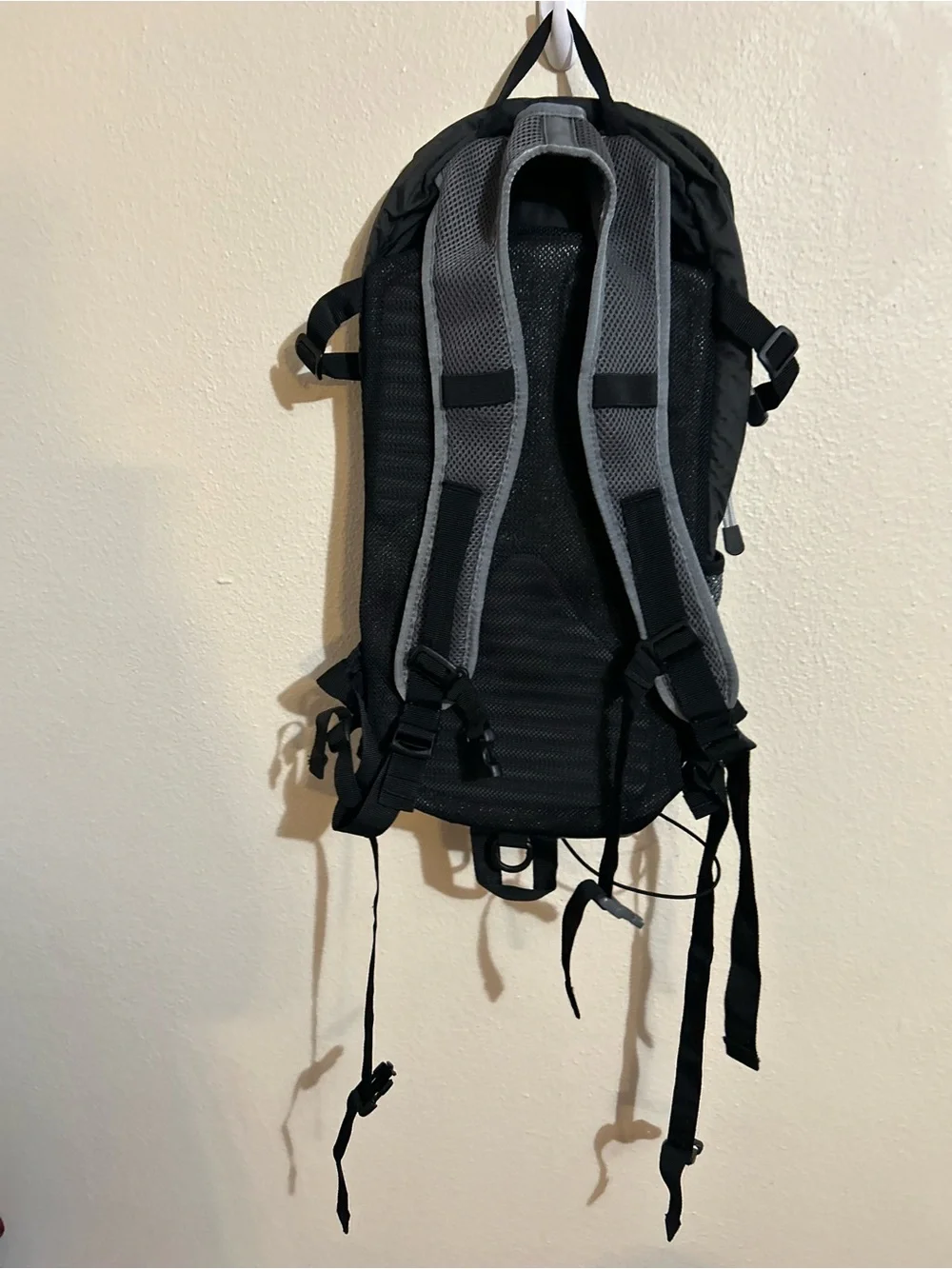 Osprey Daylite Hydration Backpack Gray Black no insert